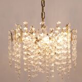 Bakalowits Vienne Lustre en laiton plaqué or avec cristaux en forme de flocons de neige, années 1970