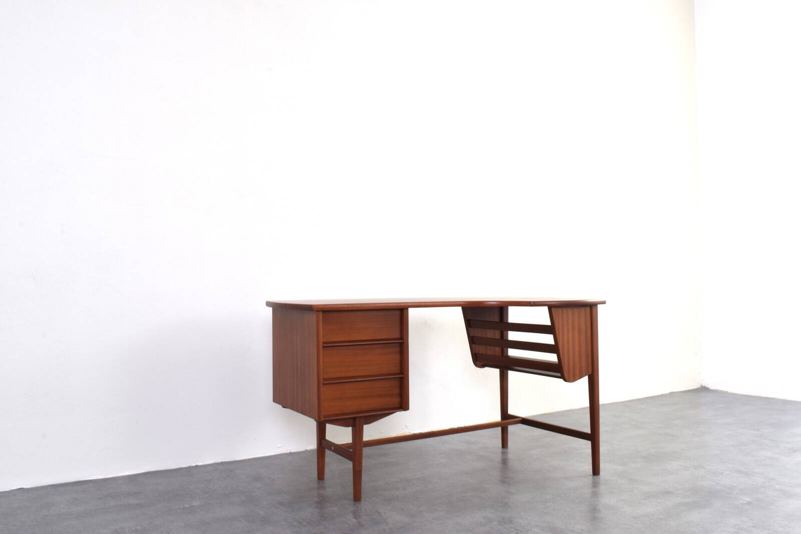 Mid-Century Kidney Shaped Danish Teak Desk, 1960s.