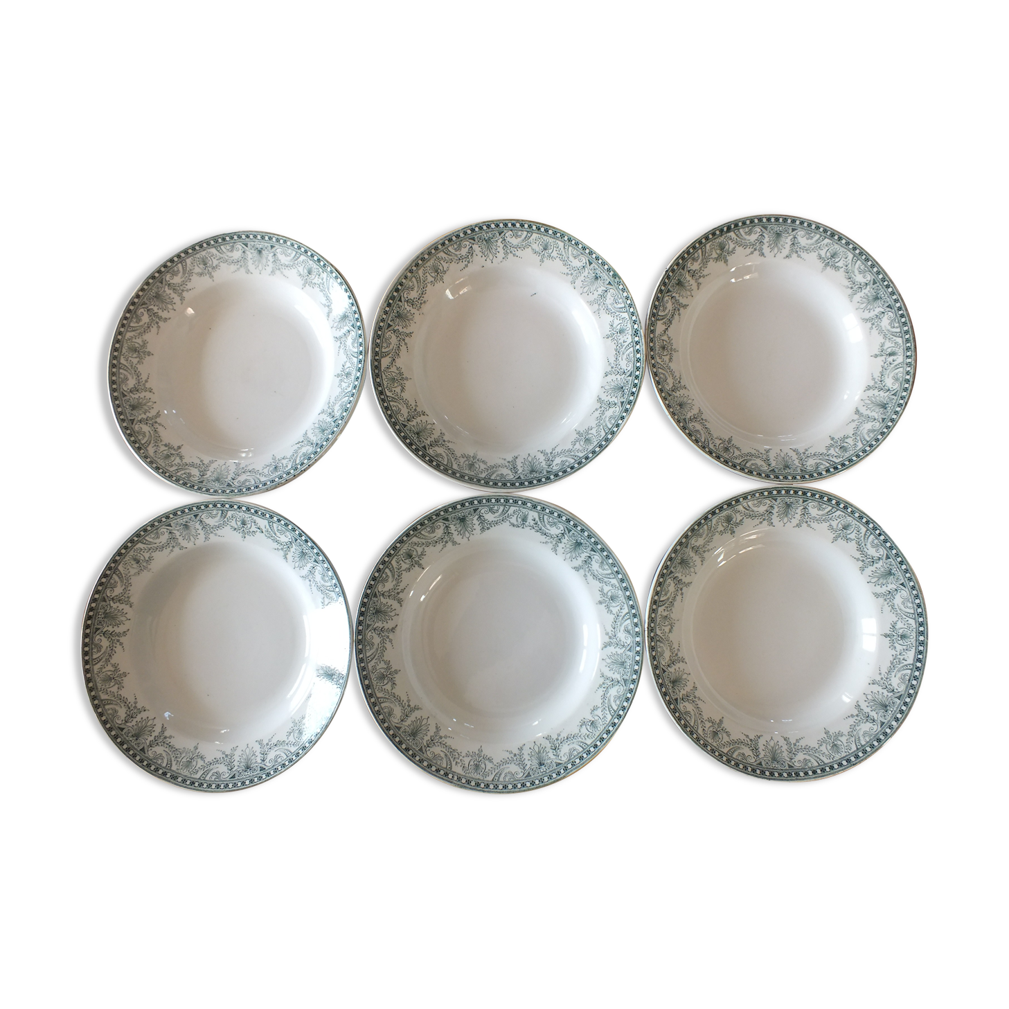 6 Hollow plates in Iron Earth Moulin des Loups model Wilbur Lot 1