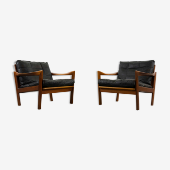 Paire de fauteuils noir par Illum Wikkelsoe pour Niels Eilersen, Danemark