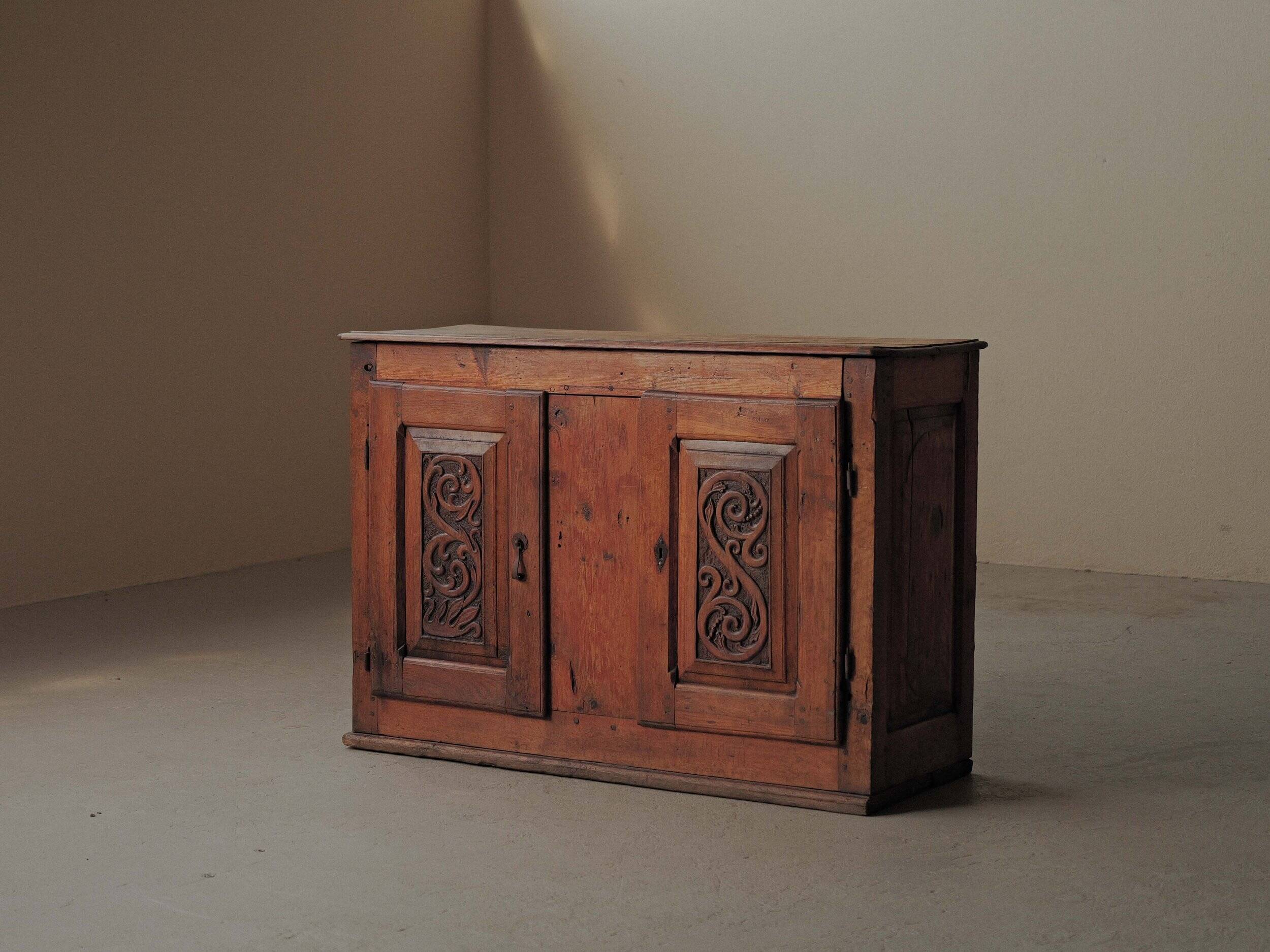 Mountain buffet in larch and solid pine, Folk art, 19th century