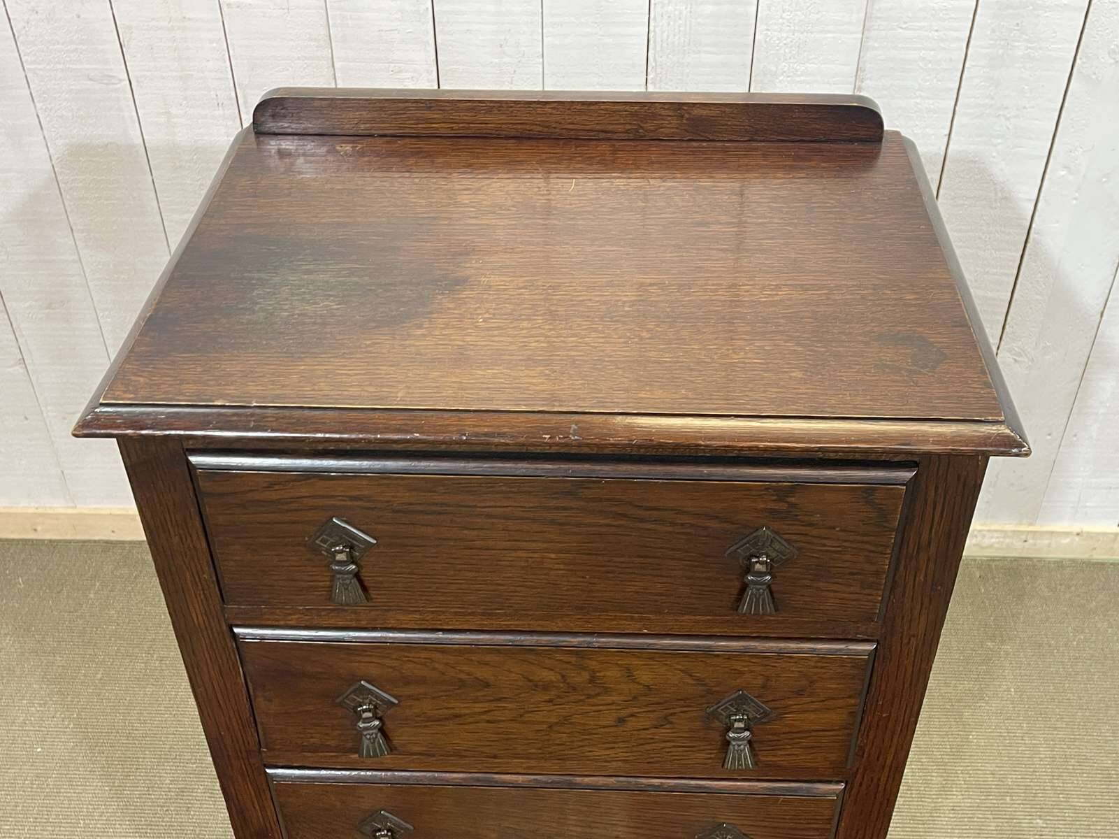 1930s English oak chest of drawers