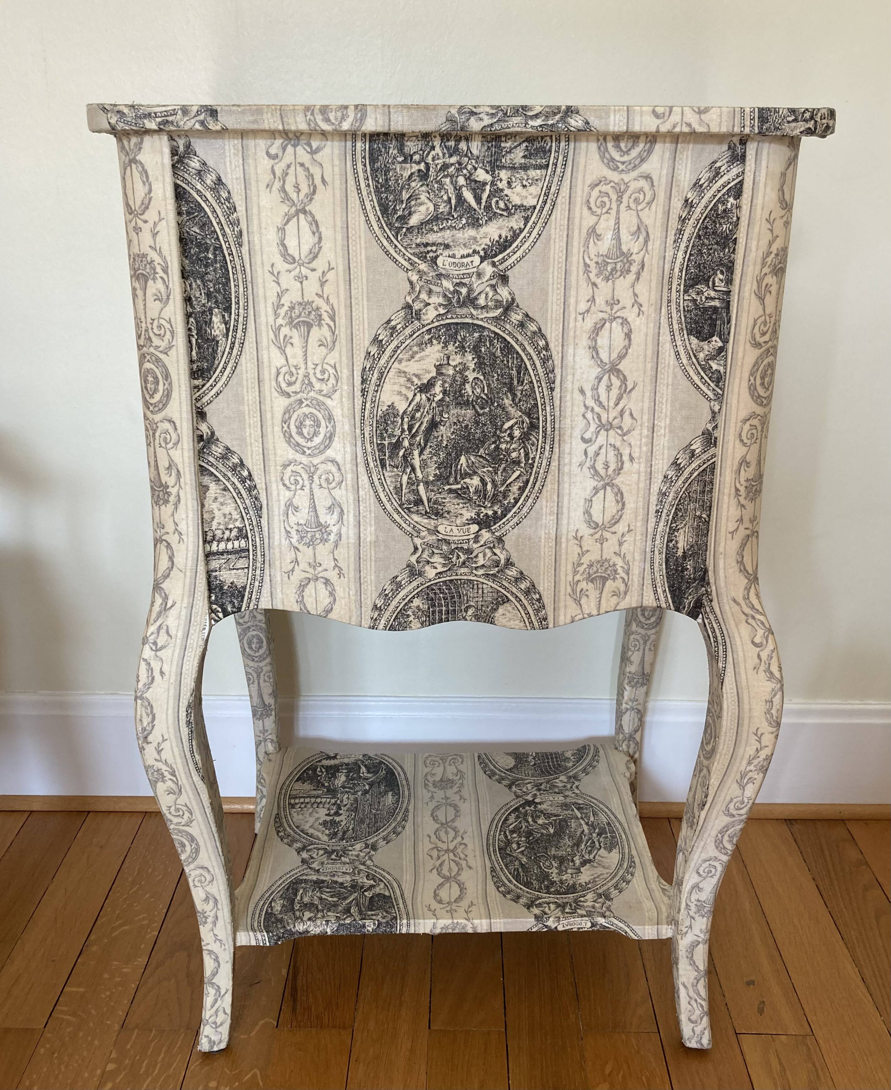 Meuble style Louis XV toile de Jouy