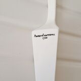 White porcelain pie shovel