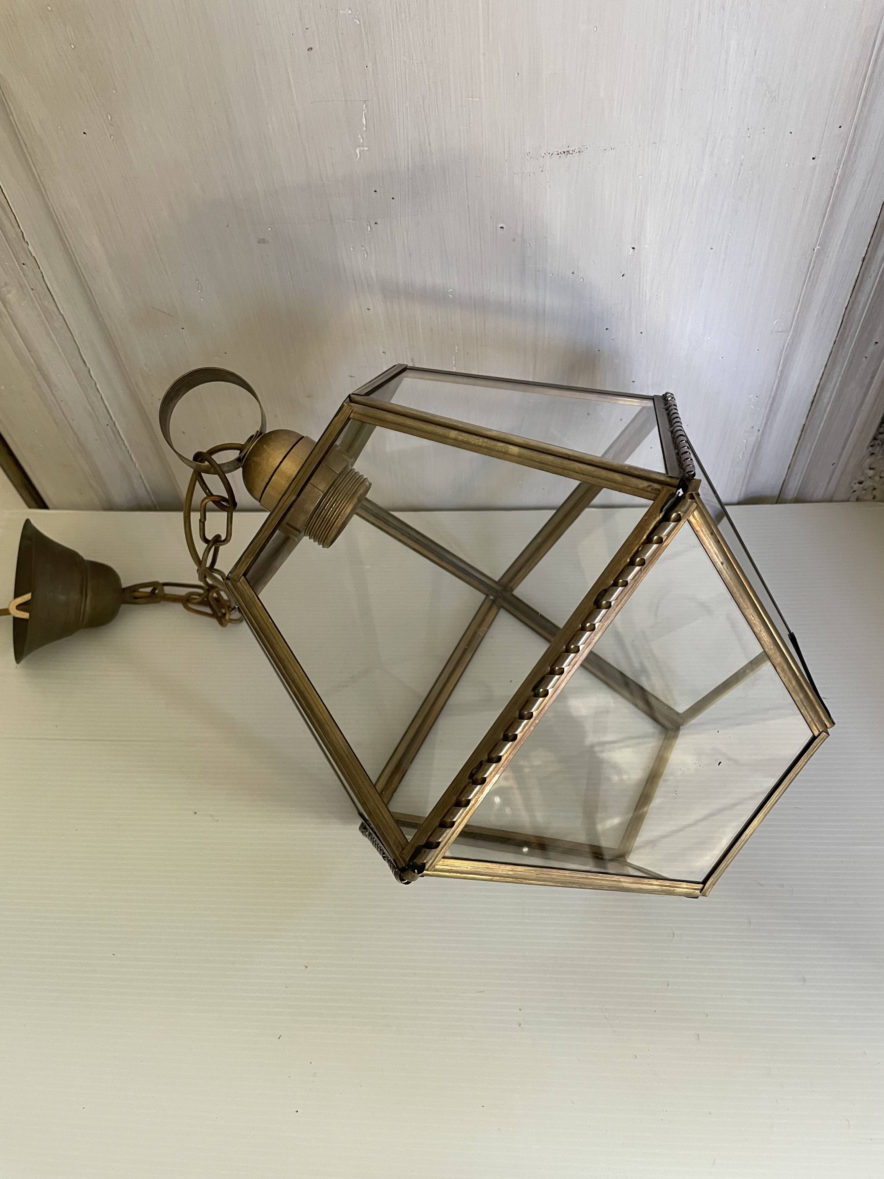 Brass lantern suspension