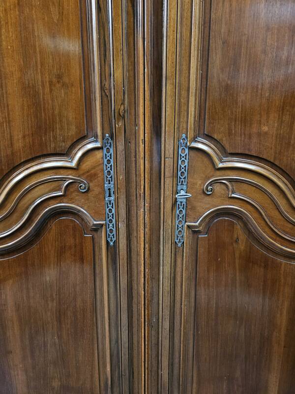Armoire Louis XV