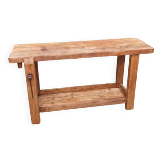 Wooden carpenter's workbench
