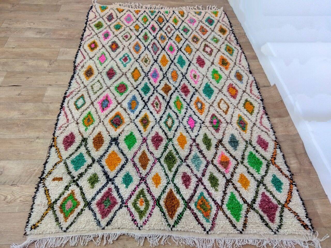 Handcrafted Moroccan Berber Rug 246 X 158 CM