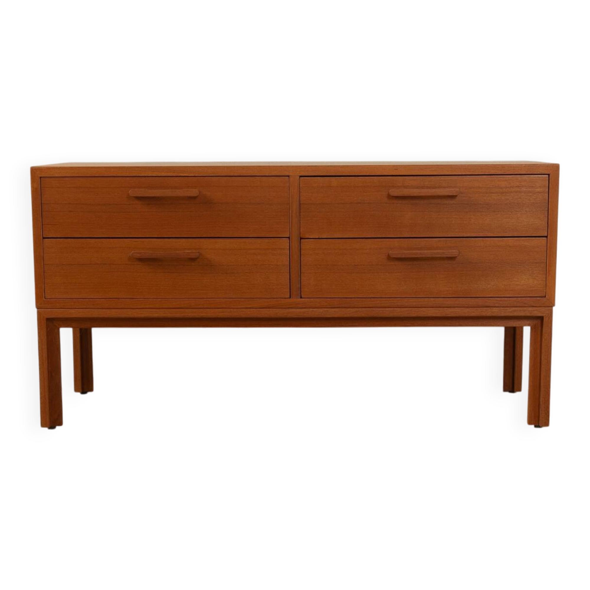 Wonderful chest of drawers by Kai Kristiansen for F.M. Møbler from the 1960s