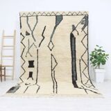 Handmade wool Berber rug 304 x 192 CM