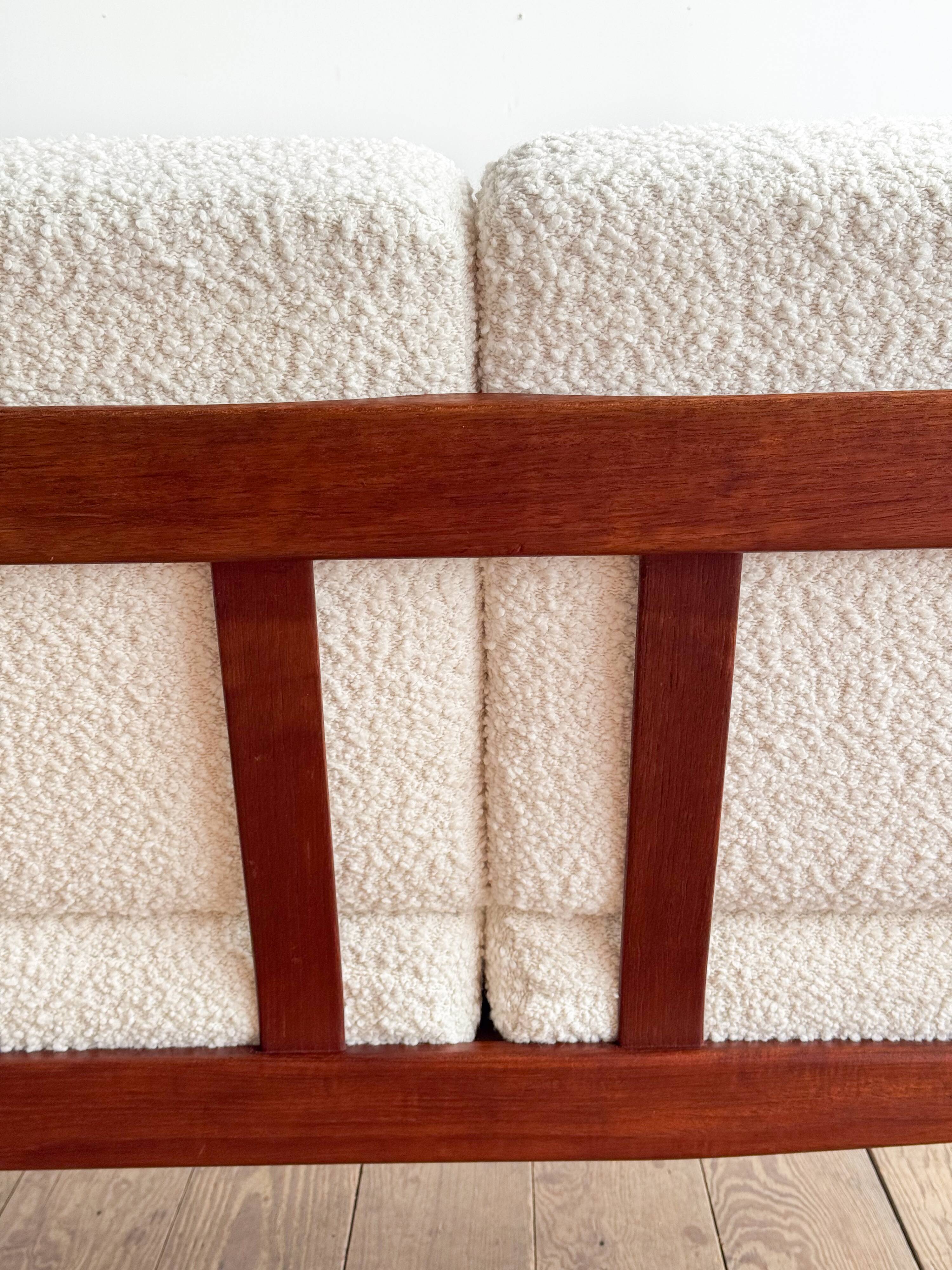 Canapé FD130/3 by Hvidt Mølgaard, Mid Century sofa in teak, Denmark