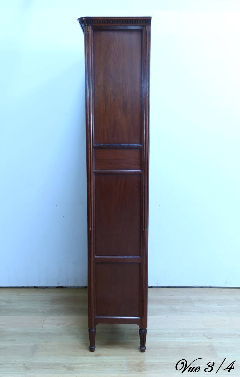 Secretary with a Mahogany Guillotine from Cuba, Louis XVI period – Late 18th century