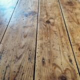 Farmhouse table dating from the end of the 19th century