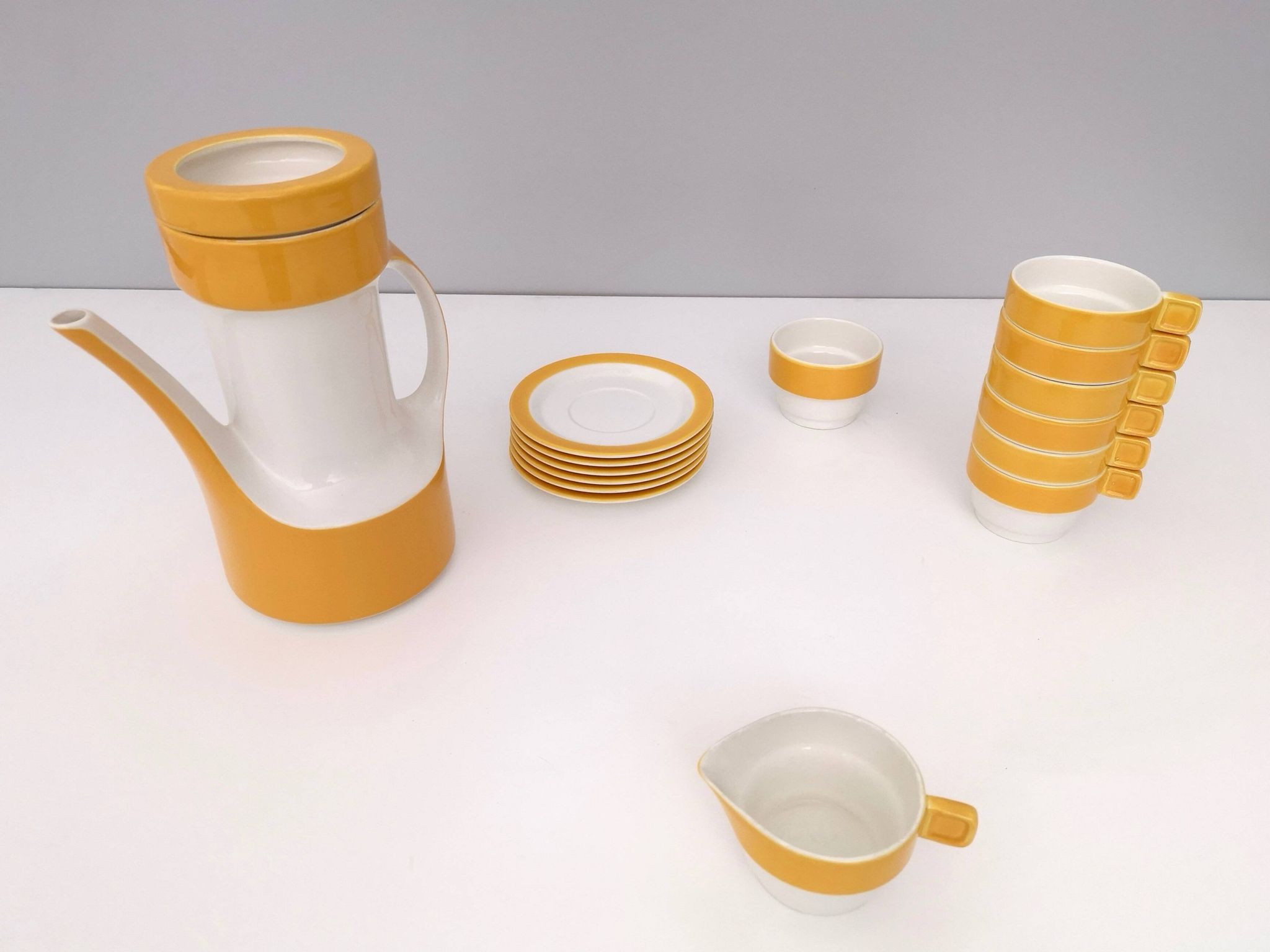 16-Piece Coffee/Teapot Set by Riccardo Schweizer Prod. by Pagnossin Ceramica