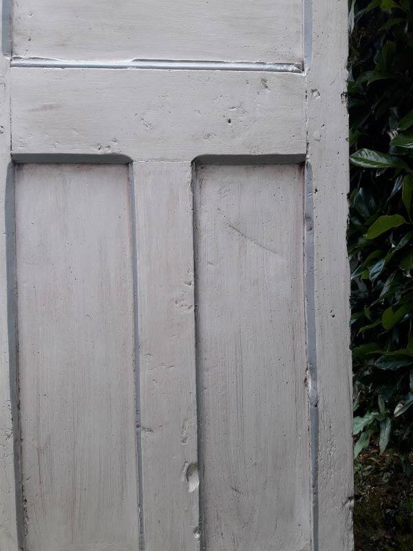 Bonnetière, standing man, Louis XV, 18th century walnut