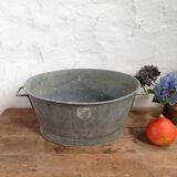 Oval zinc basin
