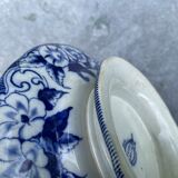 Plate with peedouche Creil & Montereau model Flora liseron