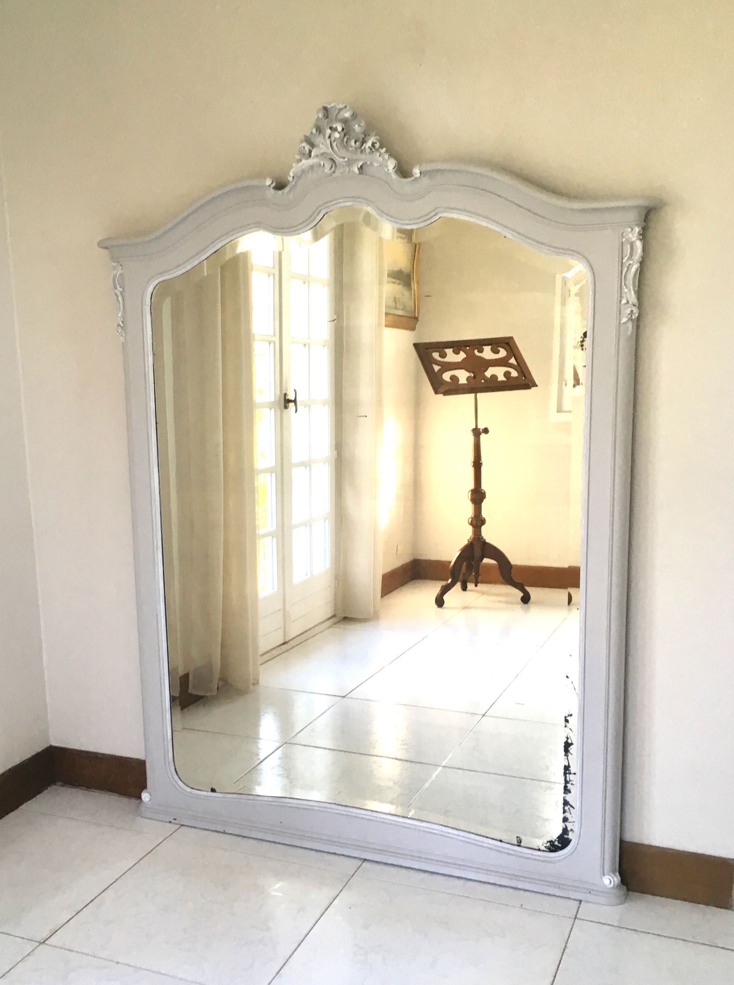 Miroir antique 128 x 170 bois sculpté