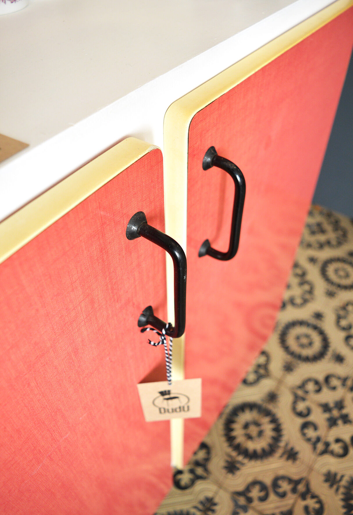 Meuble formica corail