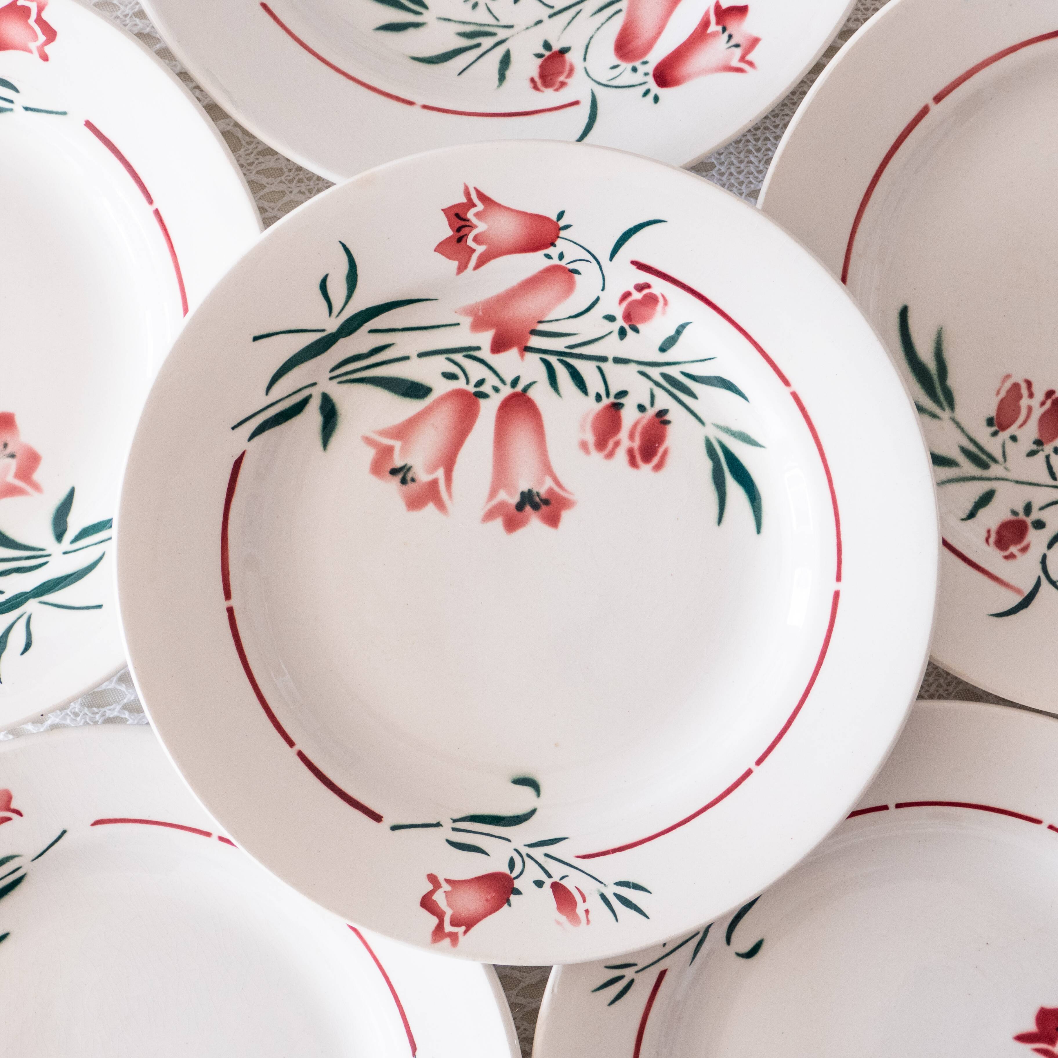 6 St Amandinoise plates “Peg” bellflower collection