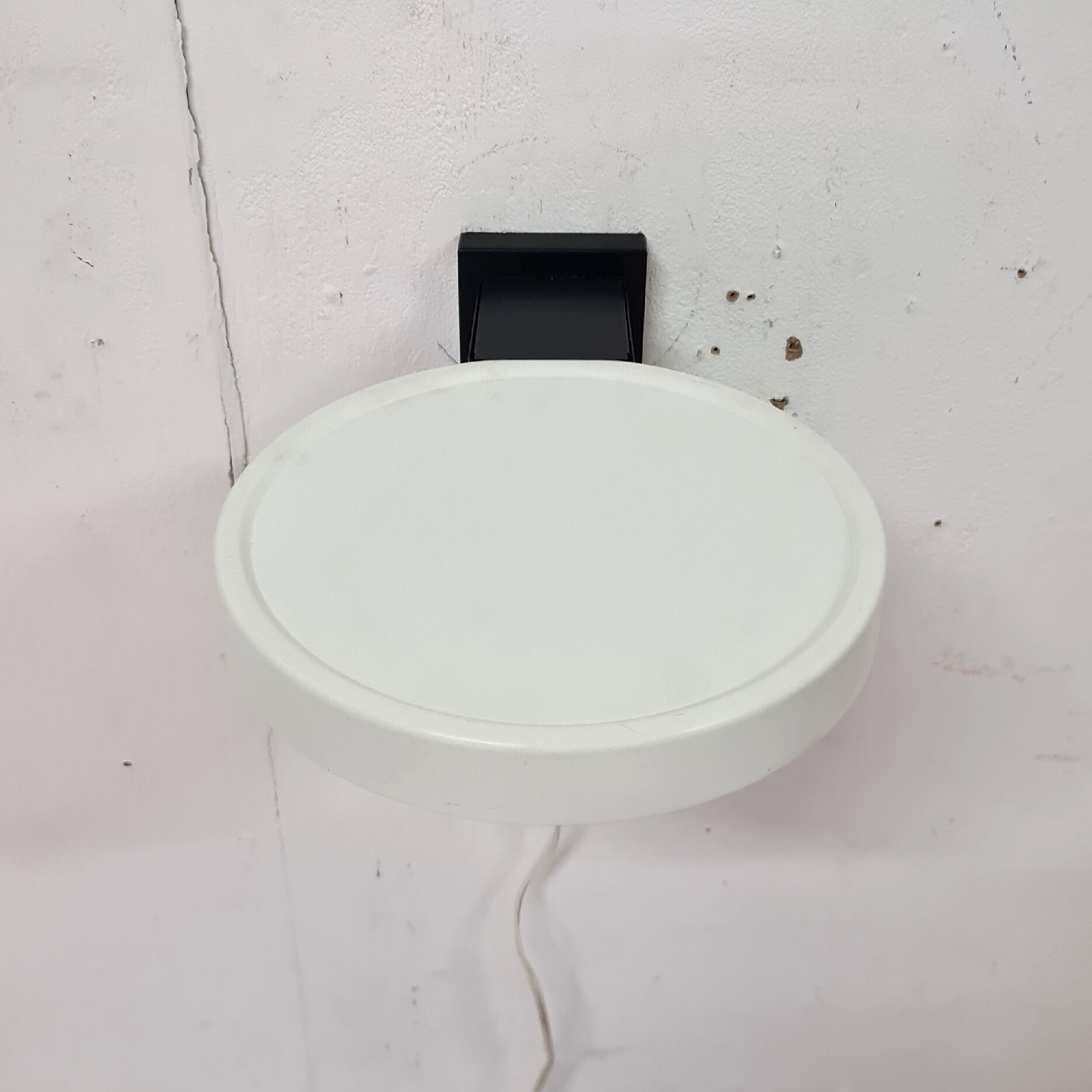 Minimalist wall lamp by Raak, Netherlands 1950s