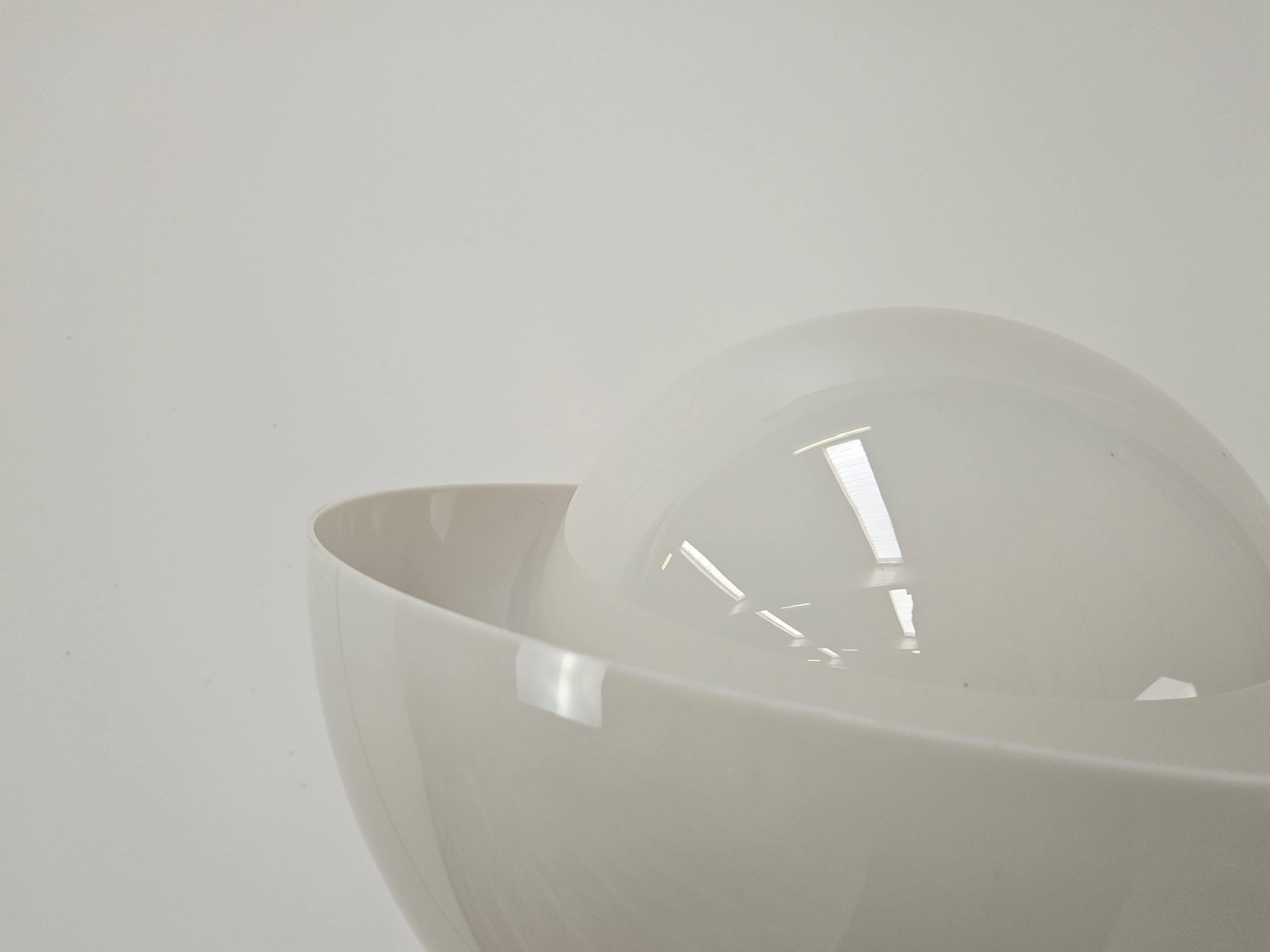 70's floor lamp in metal and white glass