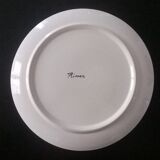 Italian dish décor leaves