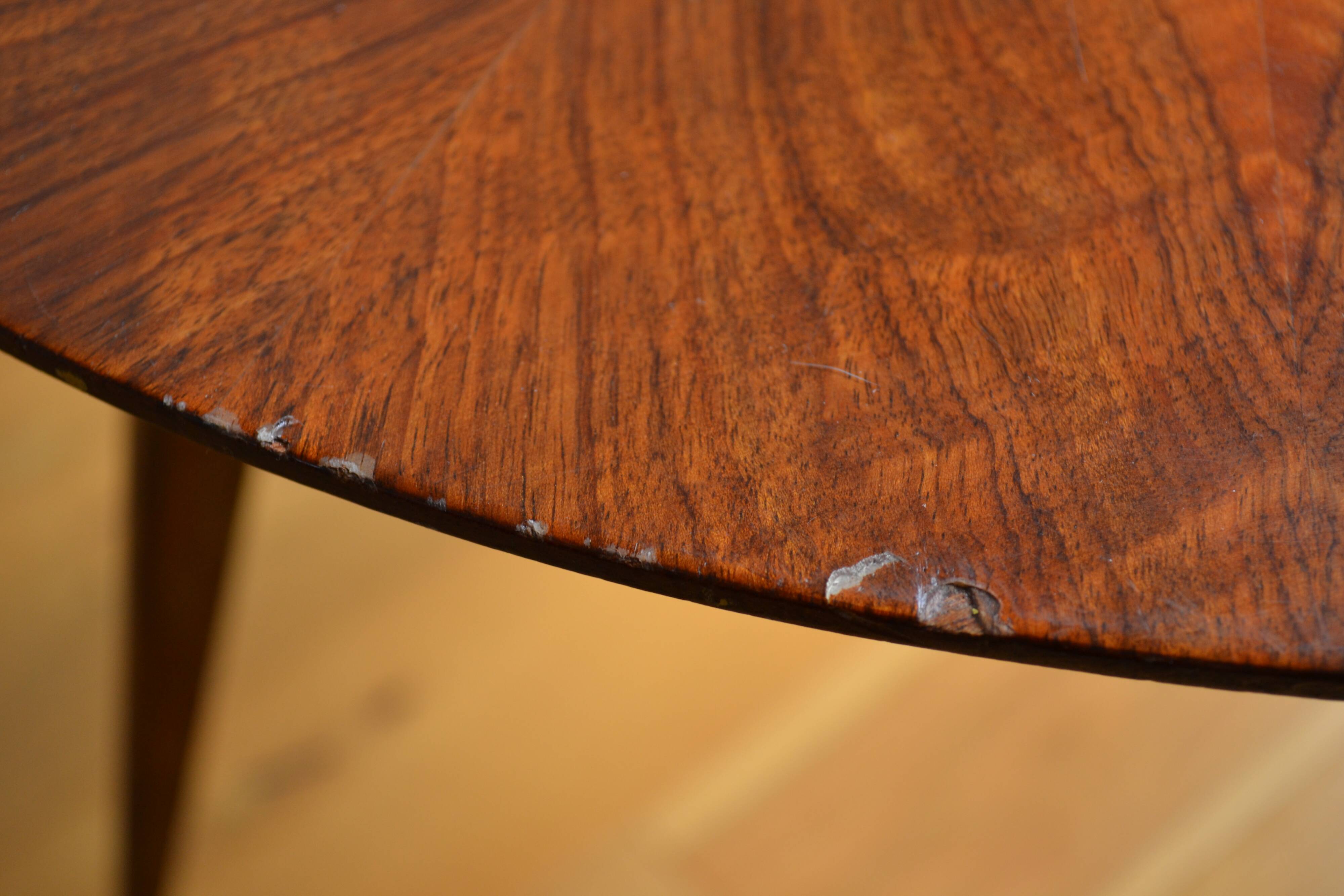 Round tripod coffee table from the 60s