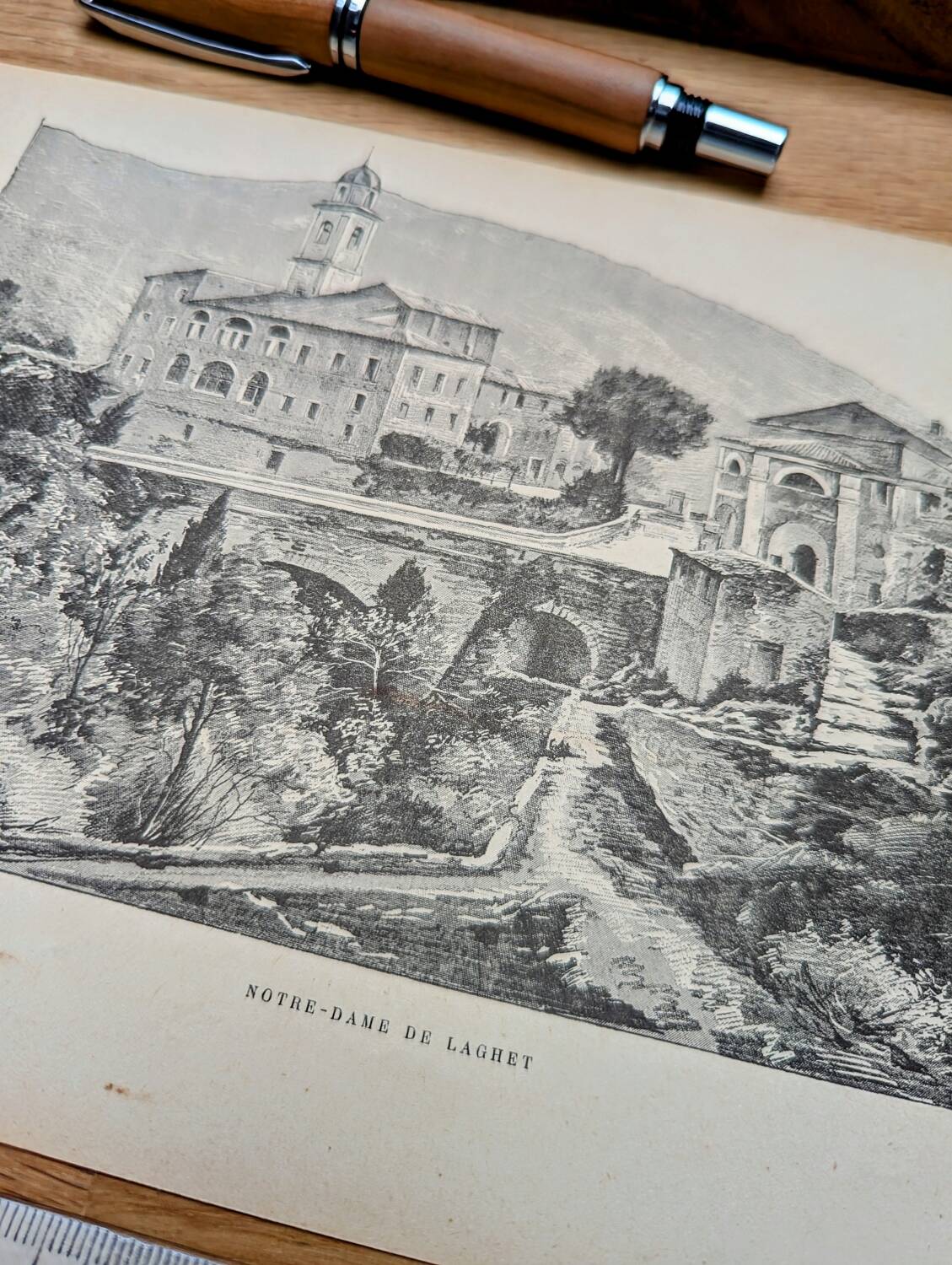 Imprimée en 1890, Notre-Dame de Laghet, Alpes-Maritimes.