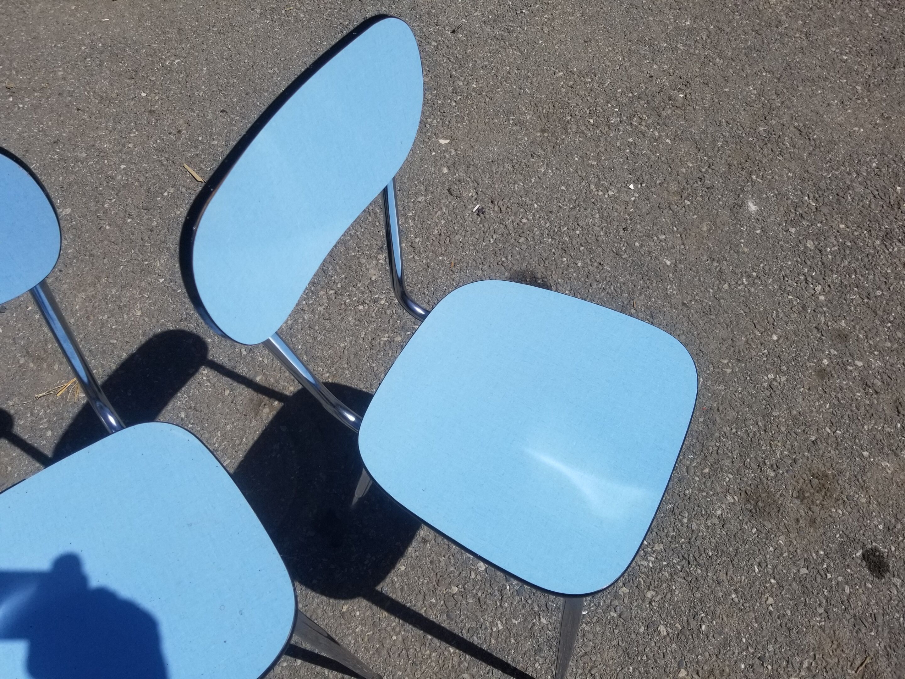 Pair of vintage chairs in formica blue - 60s