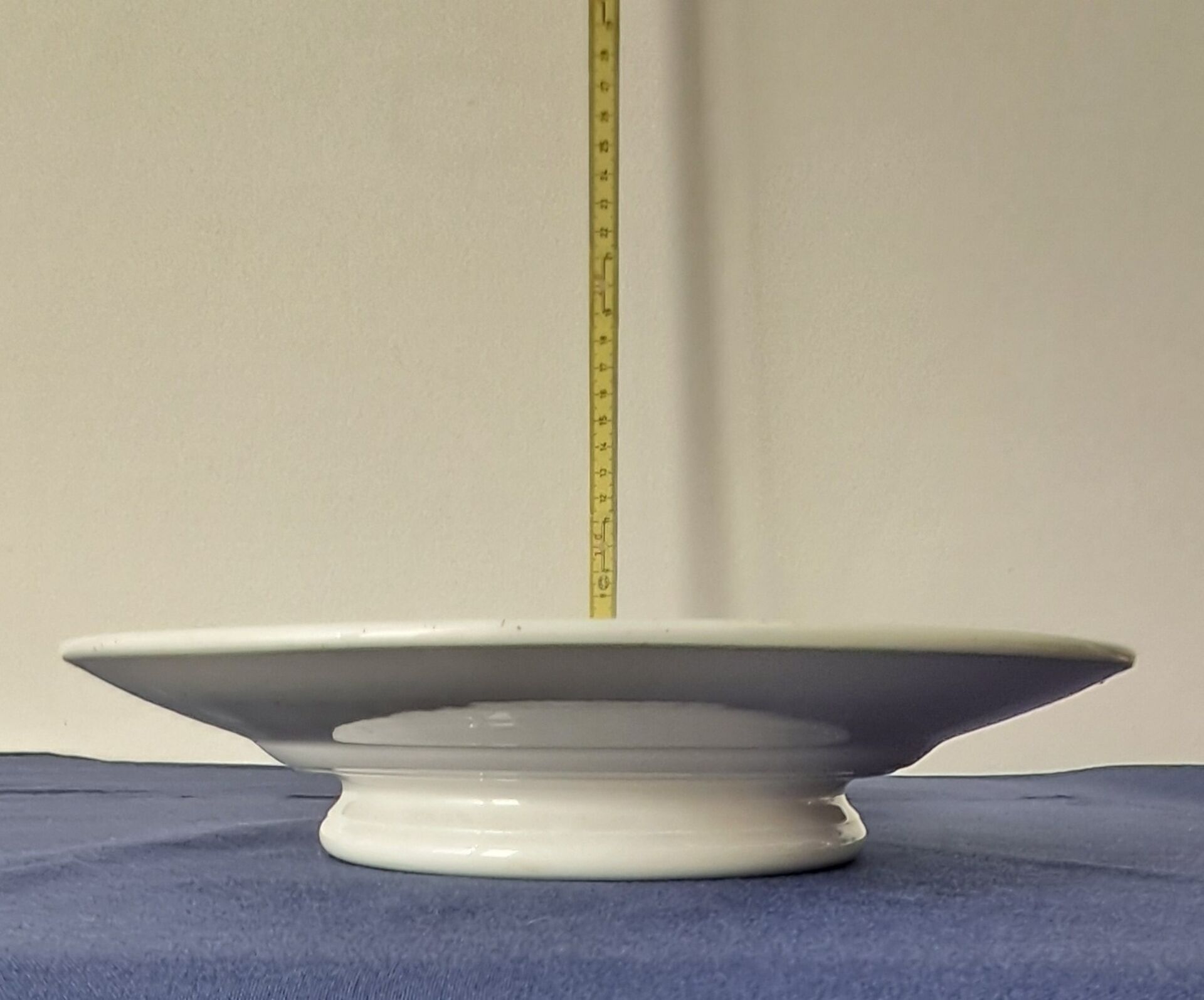 2 cake stands. Adèle model from Digoin Sarreguemines. Year.