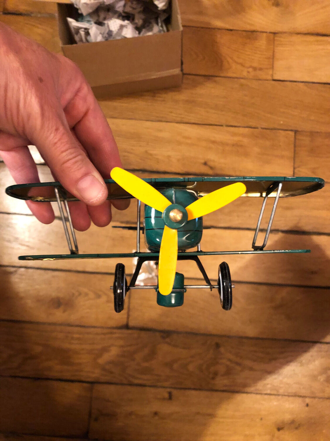 Mechanical sheet metal plane