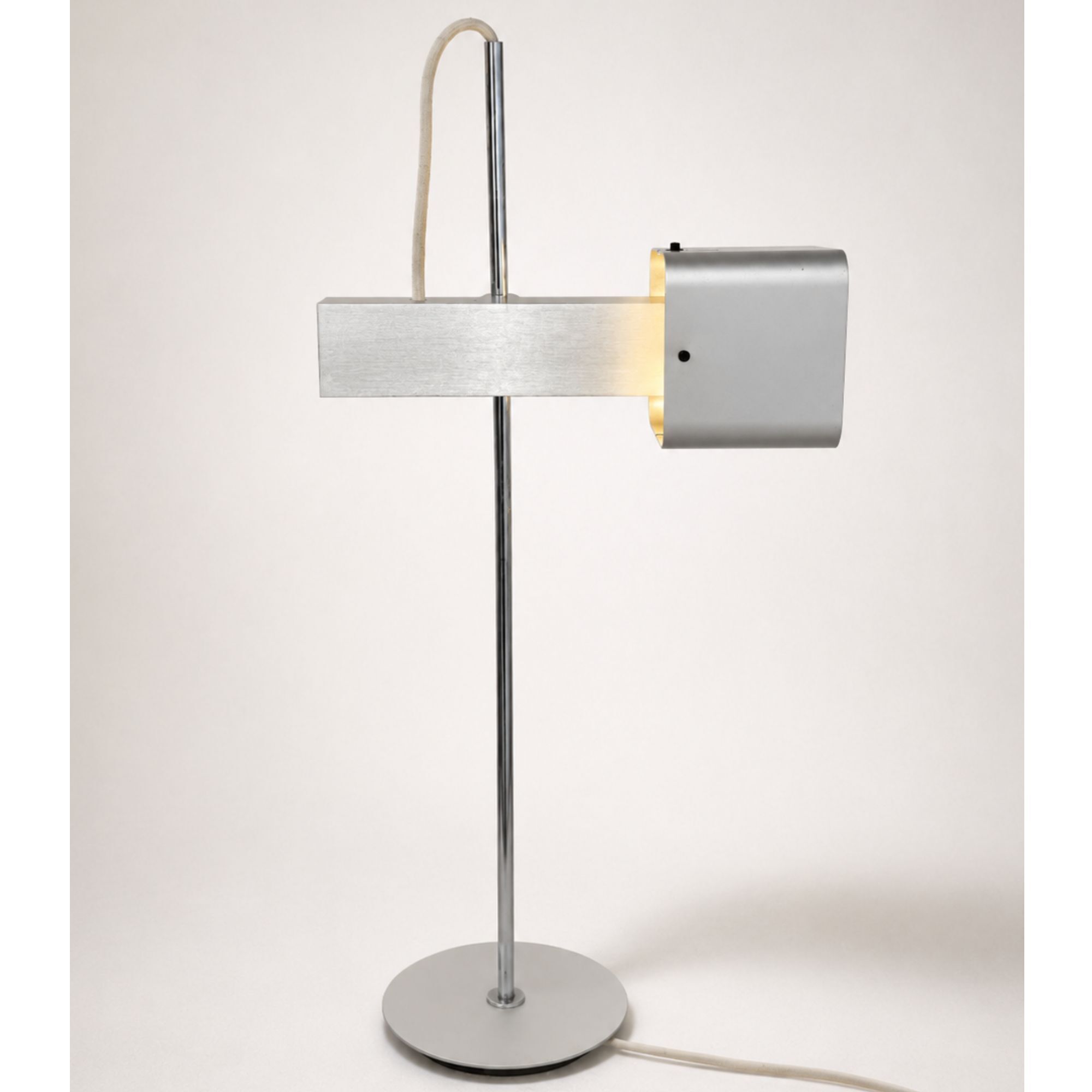 Lampe modèle F 219 par Étienne Fermigier