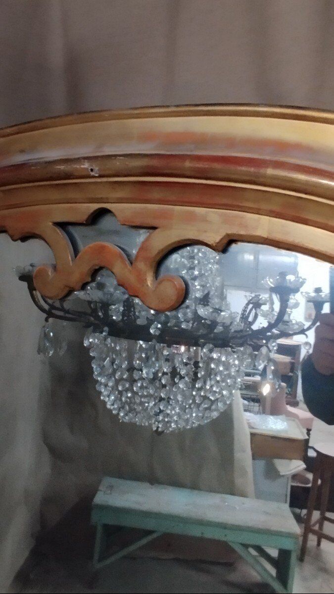 Miroir En Bois Et Peinture Dorée , Période 800,
