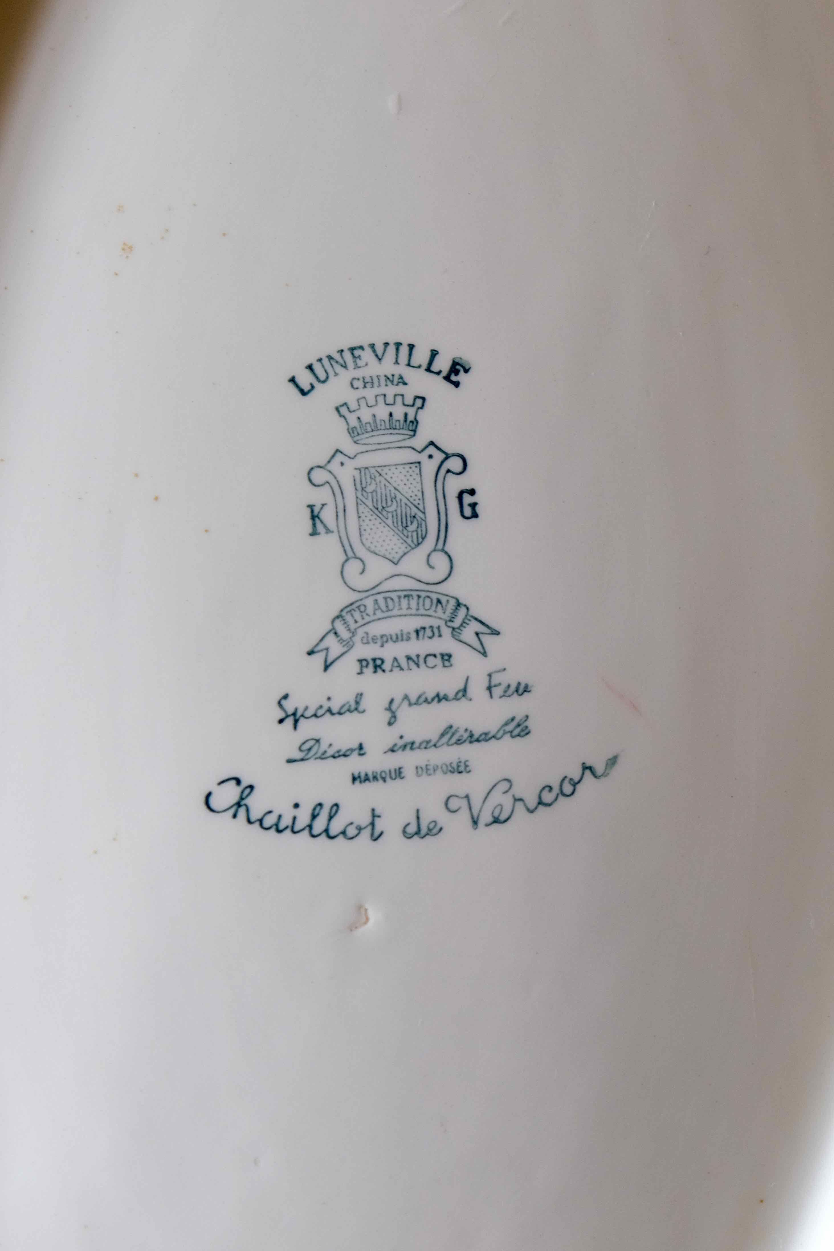 Flat french antique faience of Lunéville China Keller & Guerin 1889 "Chaillot of Vercor" décor of flowers