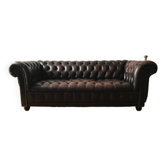 Canapé chesterfield 2,5 places vintage