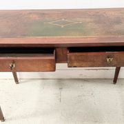 Louis XVI style desk in mahogany and veneer, 20th century.