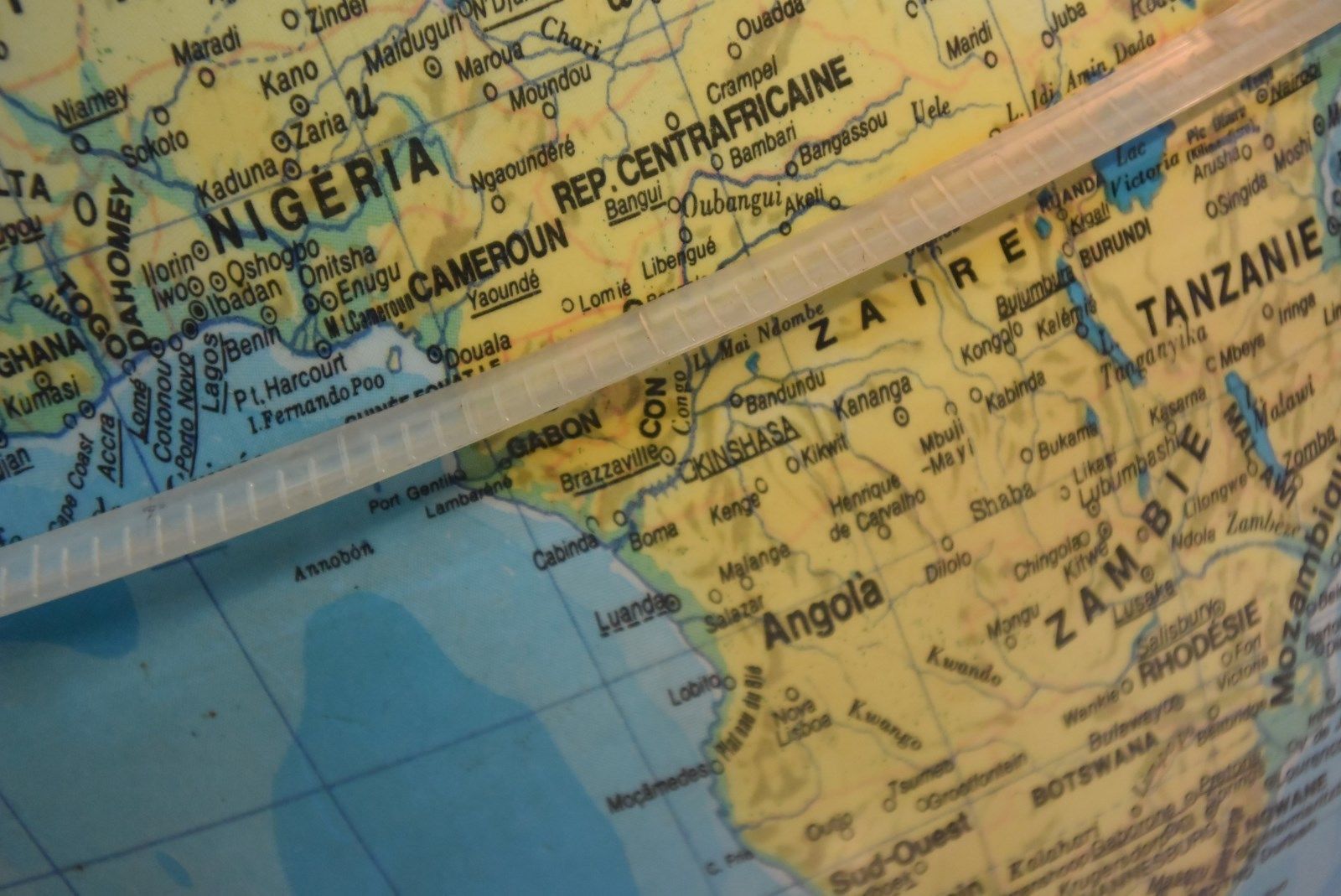 Congo zaire vintage world map globe