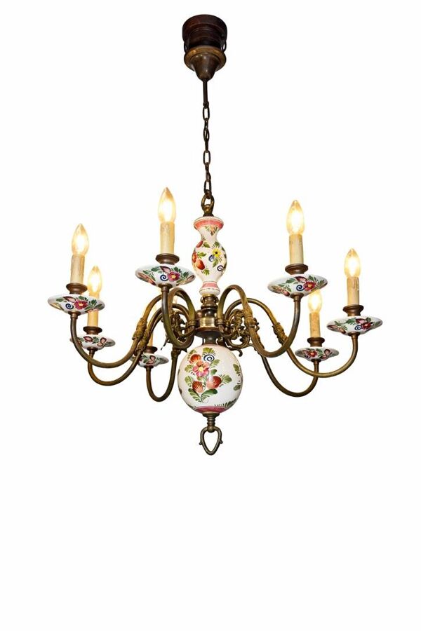Lustre 8 feux en laiton et porcelaine peinte, France