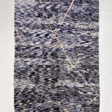 Moroccan Berber carpet Beni Ouarain chiné blue with engraved patterns 307x202cm