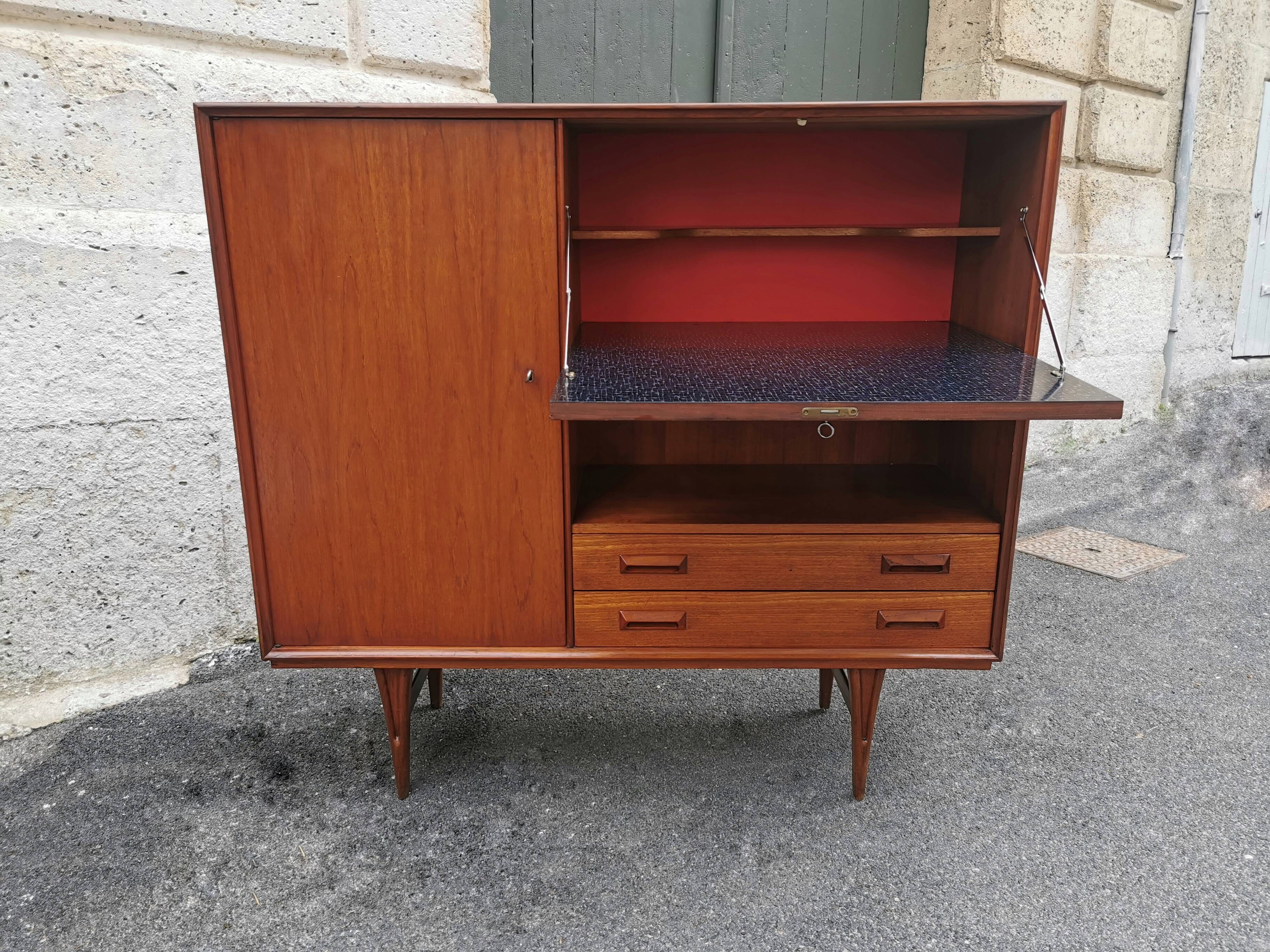 Scandinavian Secretary