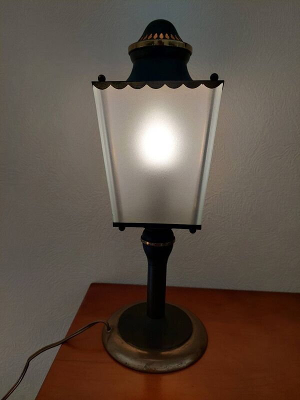 Lampe Arlus en métal noir, laiton et verre vers 1950