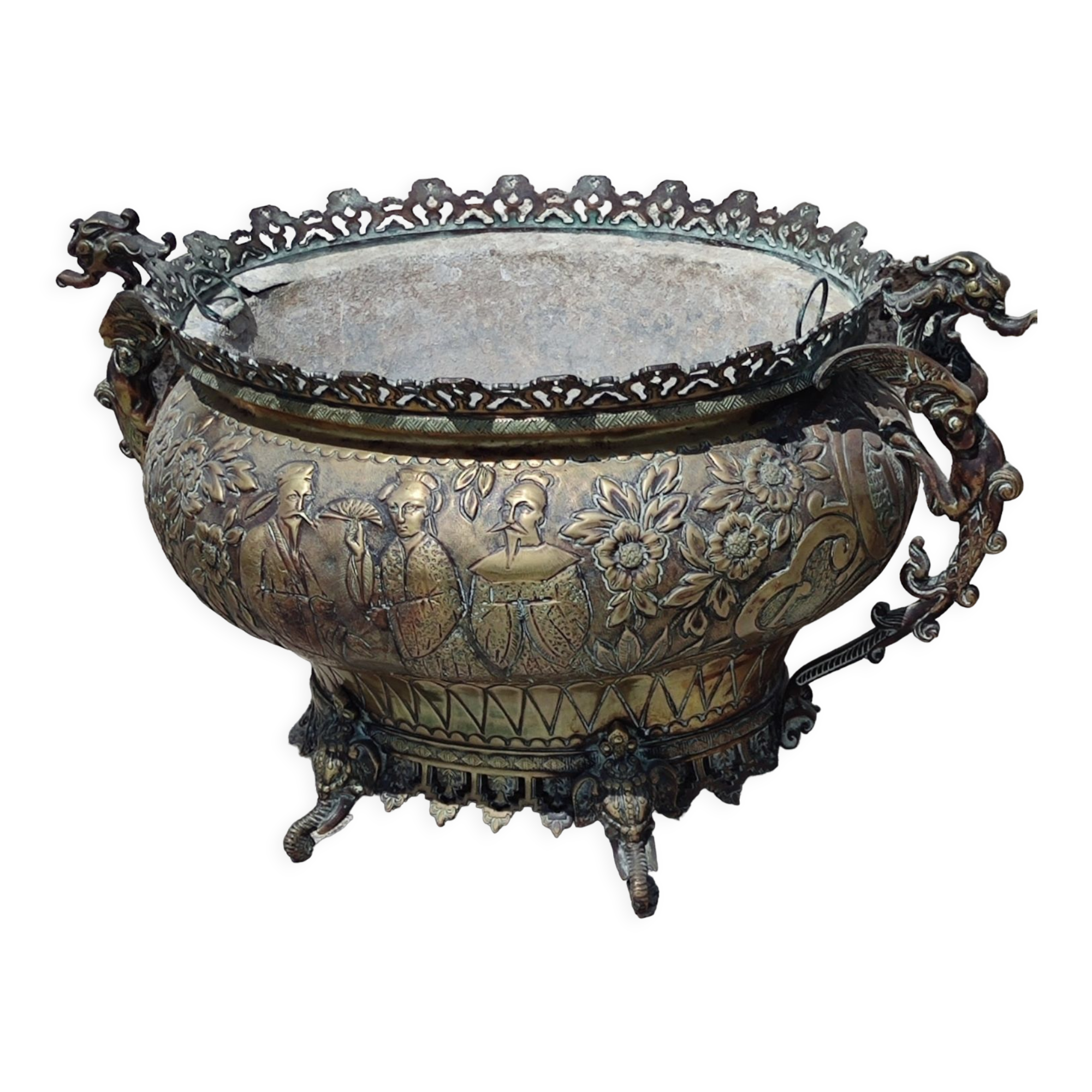 Ancienne jardinière en cuivre décor hindou