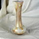 Vase en verre soufflé à col dentelé, blanc marbré à inclusions d'or - fin XIXème