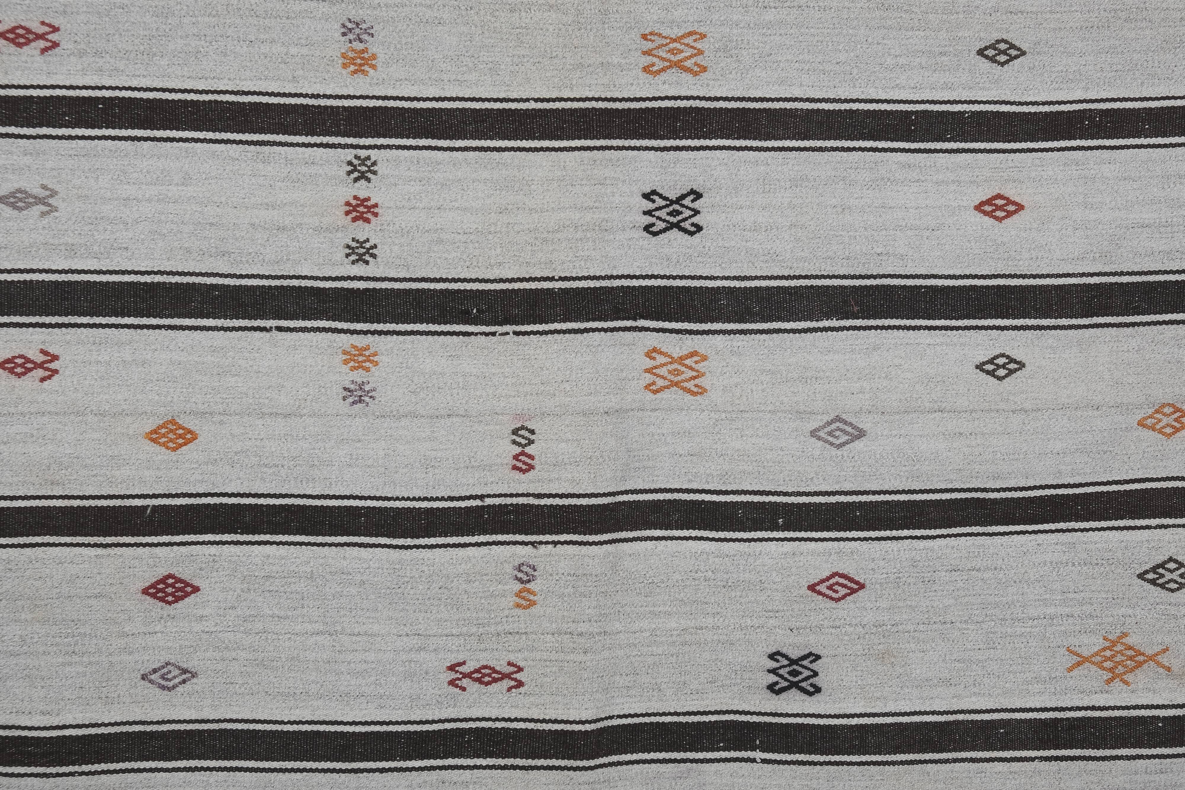 Vintage undyed wool goat hair turkish kilim rug 5' x 6'11''