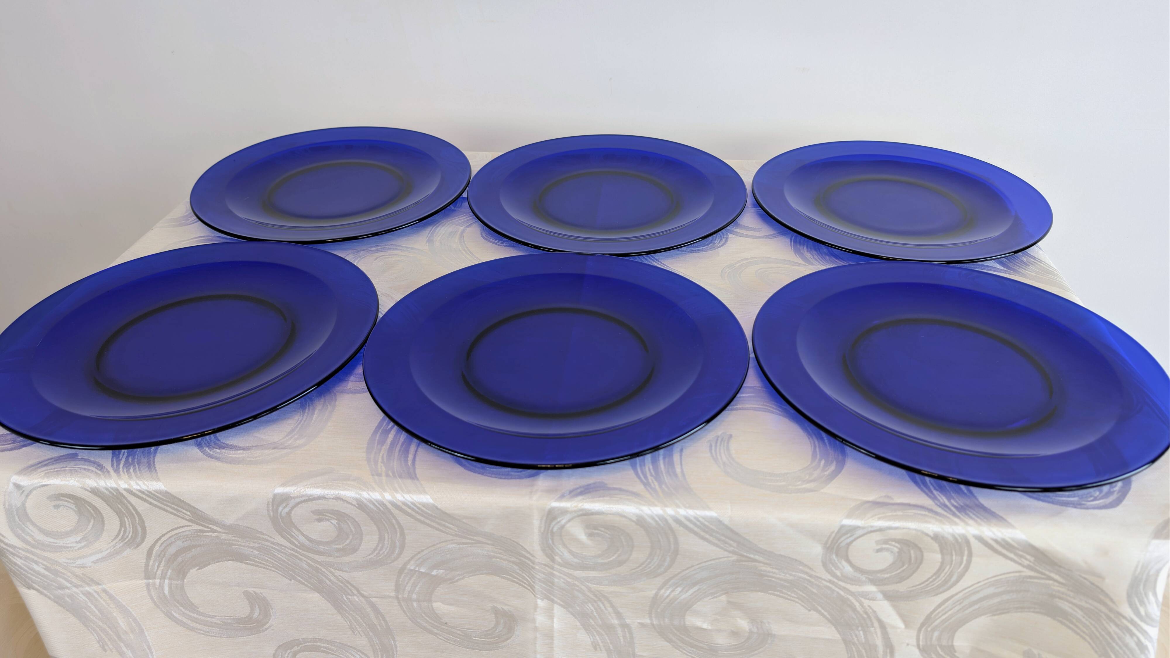 Service of 6 large vintage cobalt blue glass plates by Codec.