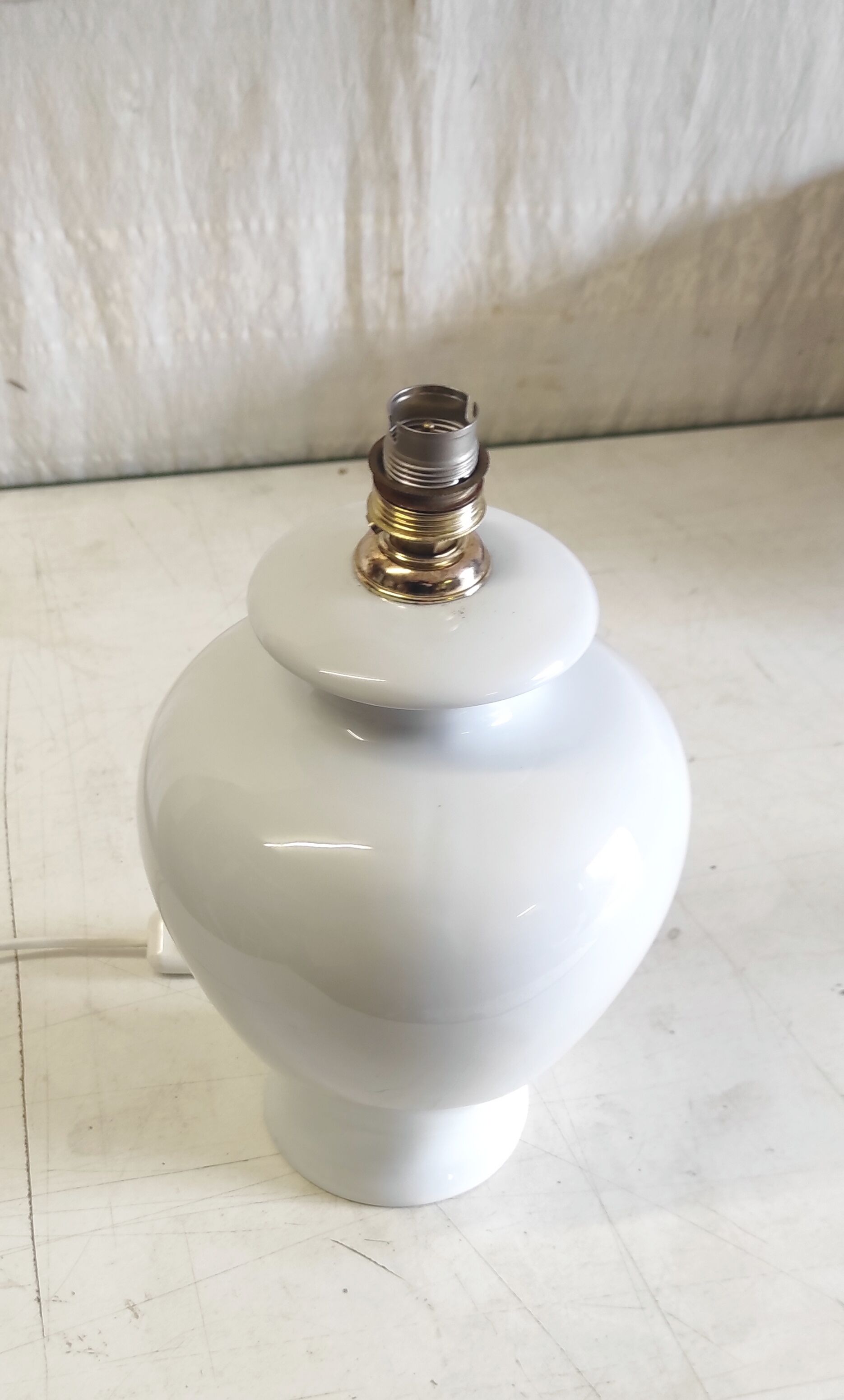 Lamp base in Limoges porcelain - mid 20th century