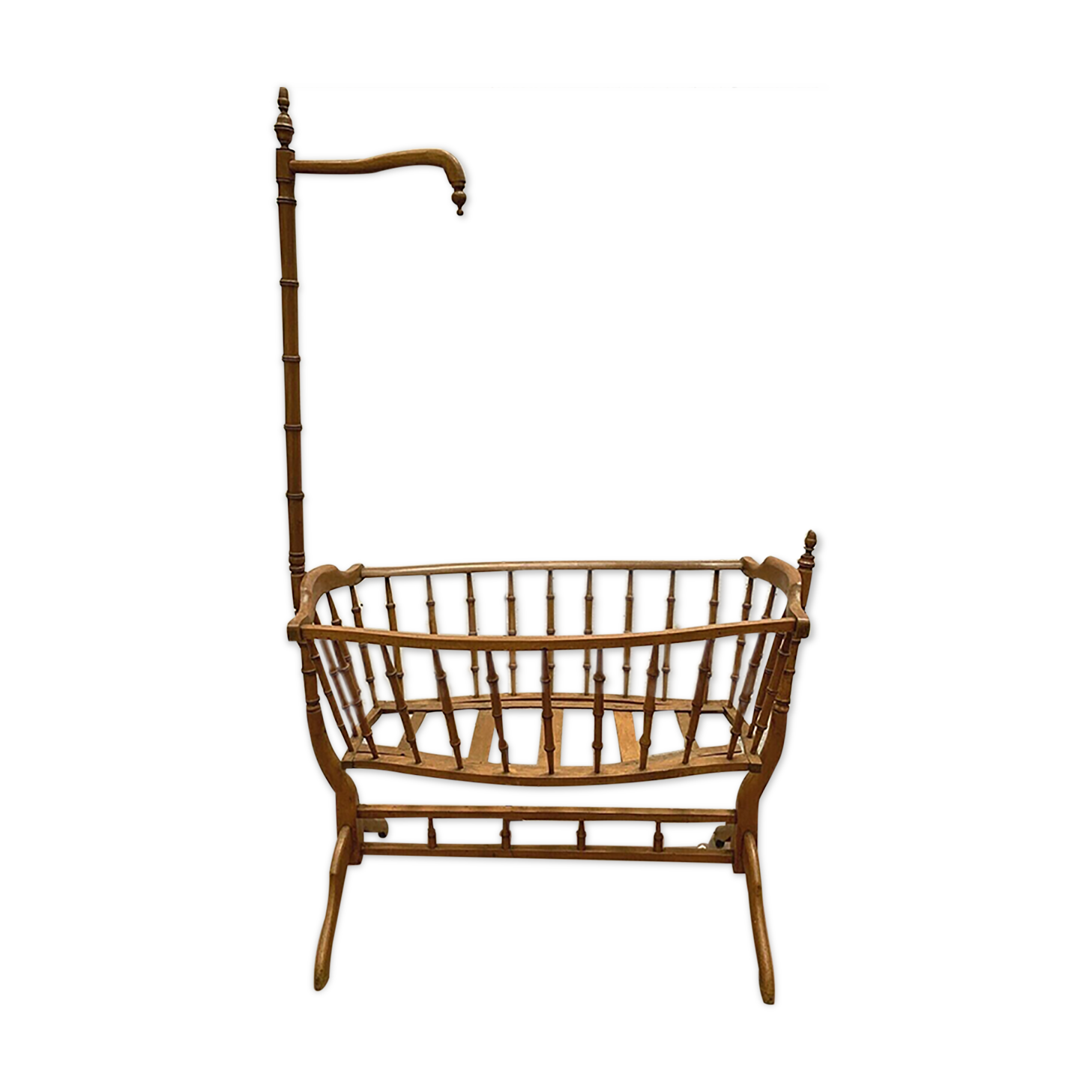 Berceau et sa flèche en hêtre teinté merisier XX siècle