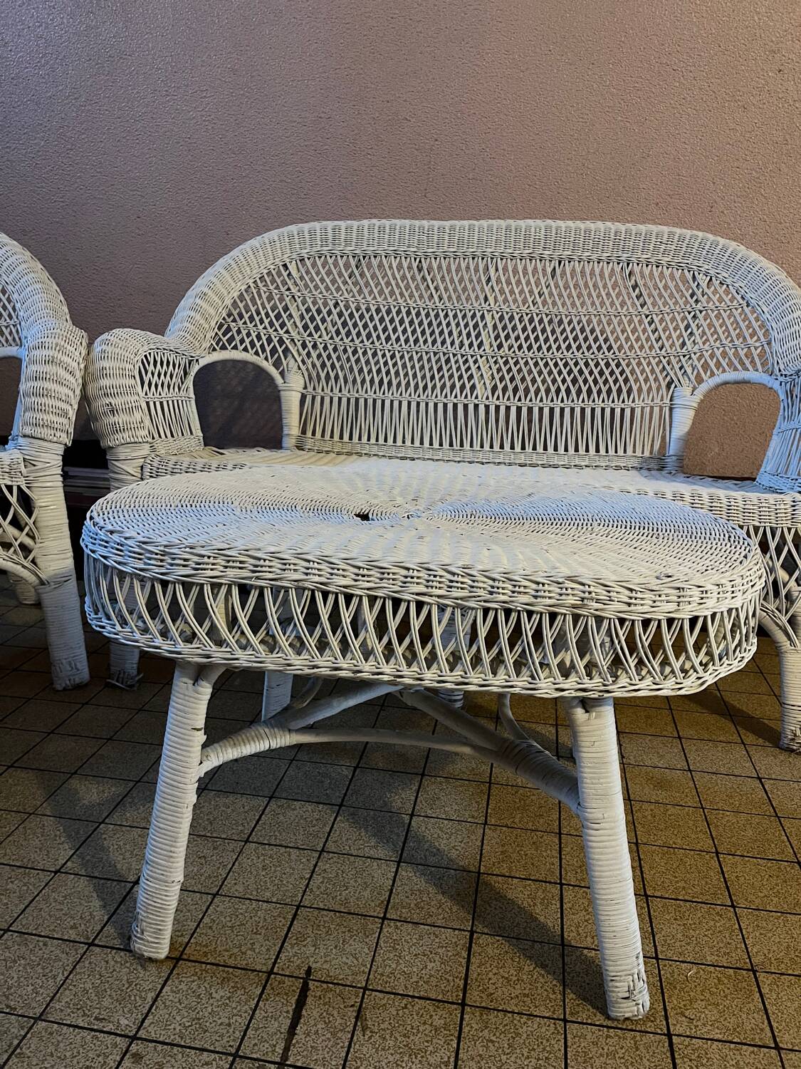 Salon de jardin en osier et rotin blanc