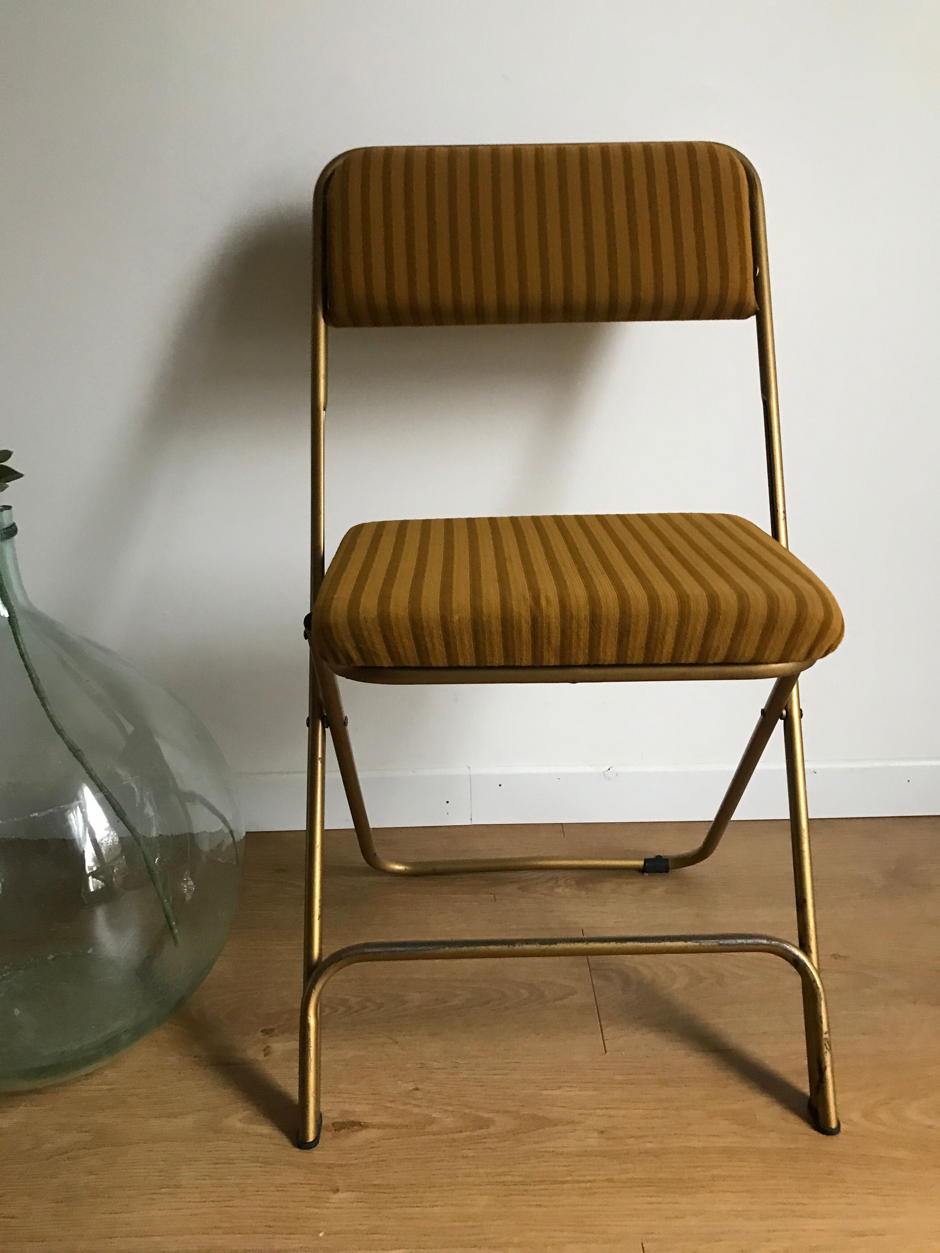 Vintage folding chair lafuma chantazur with striped gold fabric